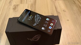 Vymenim Asus Rog Phone 8 Pro 16/512gb zaruka do 02/26 Alza - 5