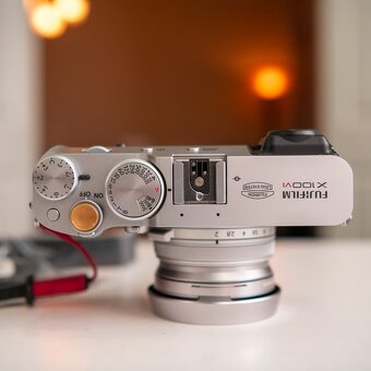 Fujifilm X100VI - stříbrná barva - 5
