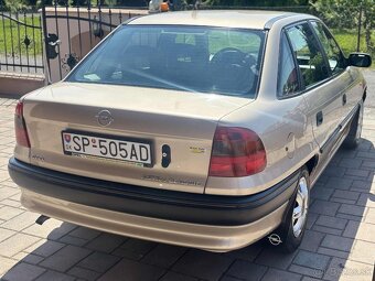 Predam Opel astra Classic, 1.6 , Benzin, 55kw, 2001 - 5
