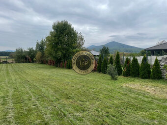 Výhľad na Karpaty-pozemok vhodný na výstavbu RD v Trstíne - 5