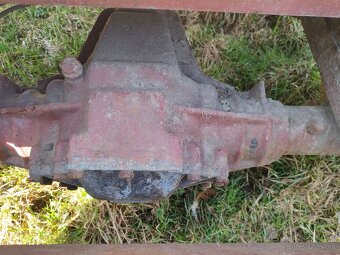 Mám napredaj dieli aro - 5