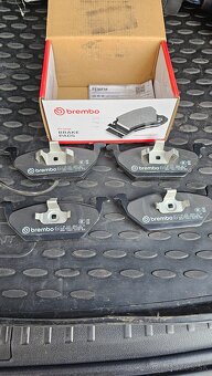 Brzdove kotúče a platničky Brembo - 5
