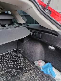Seat Leon style 1,5 TSI, 130 koní, 6- manuál - 5