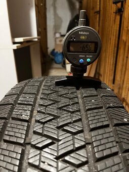 gumy GRIPMAX STATURE 225/55 R19 99H - 5