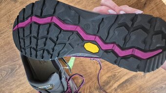 Úplne nové trekové topánky - 5