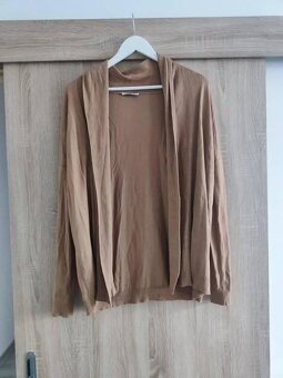 pletené šaty, mikina, hnedý cardigan, kabelka - 5