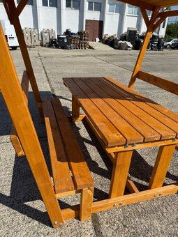 Masívne sedenie kryté, altanok - 5