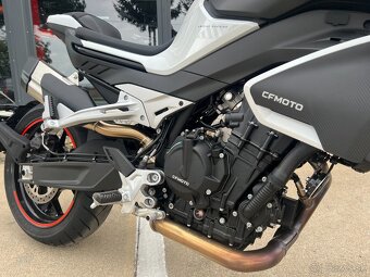 CFMOTO 800NK Advanced - 5