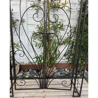 Dekoračná kovová brána - 5