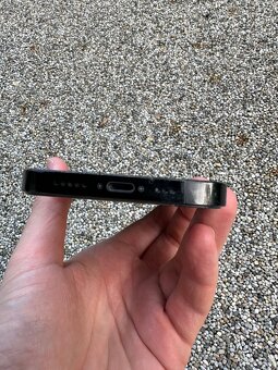 IPhone 14 Pro - baterie 100% black - 5