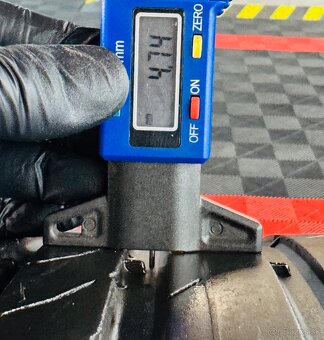 Continental 235/50R18 - 5