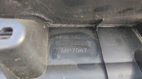 Obklad / Obloženie / Tapacir kufra 5. dveri na Peugeot 308 - 5