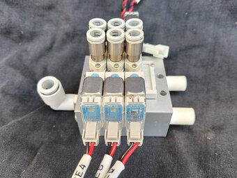 Pneumatický elektroventil SMC (ostrov) - 5