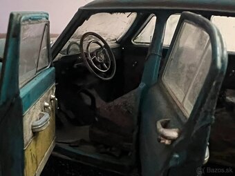 1:18 VOLGA GAZ 21R - Tyrkysová - IST Models (vrak) - 5