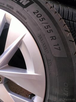4ks alu disky orig. Škoda 5x112 R17 pneu 205/55 R17 5mm - 5
