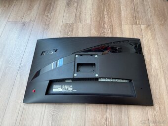 27" MSI Optix MAG271C - 5