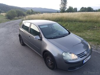 VW Golf 5 1.4 - 5