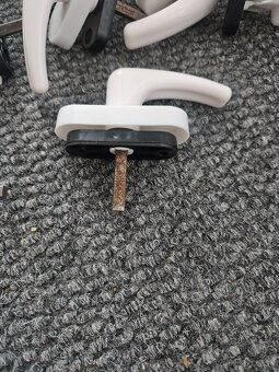 Kľučka na okná - plastová biela - 32ks - 5