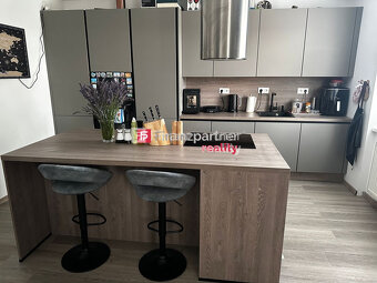 Dom, ateliér a veľkorysá záhrada- Koniarovce, Topoľčany - 5