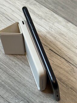 Apple iPhone XR 128 GB Black - 5