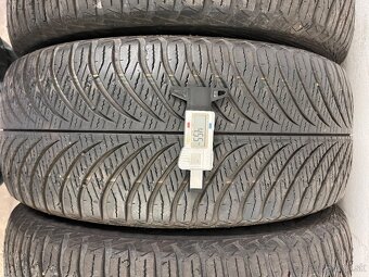 215/55R17 Good year celoročné - 5