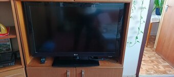 Televízor LG - 5