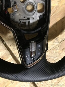 Multifunkčný volant Škoda Kodiaq RS - 5