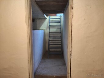 Predám garáž na C I - 5