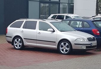 Škoda Octavia Combi Elegance 2,0TDI M6 - 5