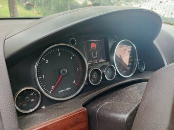 Volkswagen Touareg 2,5 - 5