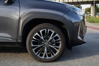 Toyota Yaris Cross 1.5 benzín HEV e - CVT FWD Executive - 5