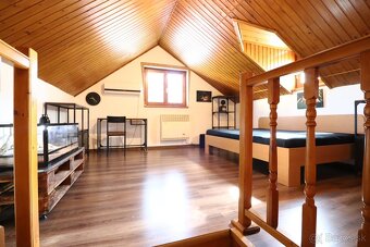 Rodinný dom s podnikateľským potenciálom vo výbornej lokali - 5