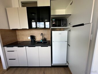 Ubytovanie v centre BB -od 3 hod.- - 5