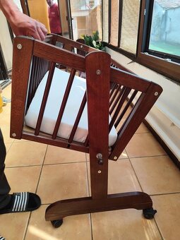 Drevená detská kolíska - 5