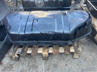 Nádrž Mitsubishi Pajero 2 - 5