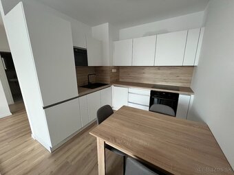 2 izbovy novozariadeny byt Trnava Prudy - blizko centra - 5