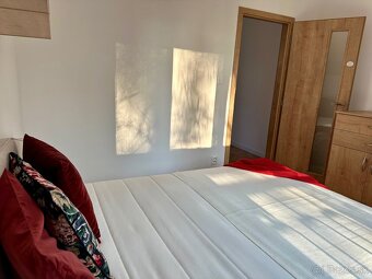 Príjemný 3i byt na Hlinách - na prenájom - 5