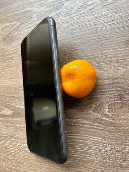 iPhone 11 64 GB - 5