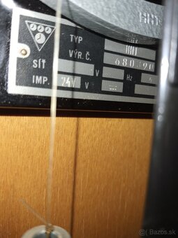 Predám starožitné kývadlove hodiny Elektročas - 5