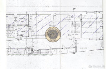 Rodinný dom   v centre Trenčína  vhodný na investíciu - 5