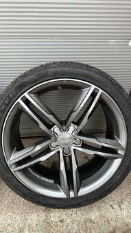 255/35R19 Audi S line 5-V-spoke - 5