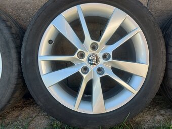 5x112 7Jx17 ET49 - originálne disky ŠKODA model TRIUS - 5