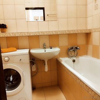 Predáme 2i byt s Garážou vo Svätom Jure ul Kozmonautov - 5