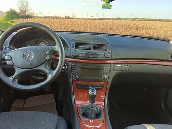 Mercedes E W 211 200 CDI - 5