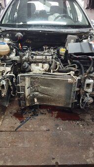 Predám Škodu Fabia na náhradné diely - 5