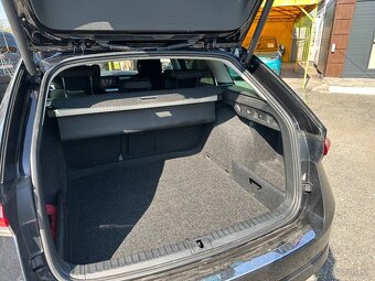 Škoda Octavia 4 -2022- Combi 2.0 TDI Style - NEBÚRANÉ - 5