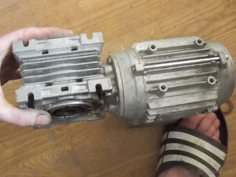 predam elektromotor s prevodovkou - 5