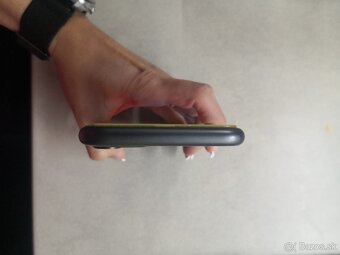 Predám IPhone 11 128 GB - 5