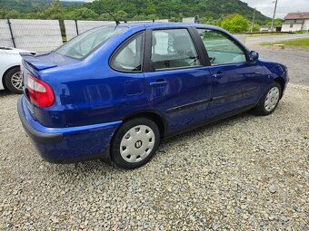 SEAT CORDOBA 1.4i - 5