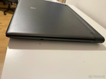 Alienware m18 R1 - 5